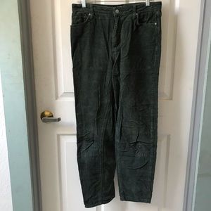 ❌SOLD❌ 💚BDG CORDUROY DENIM💚